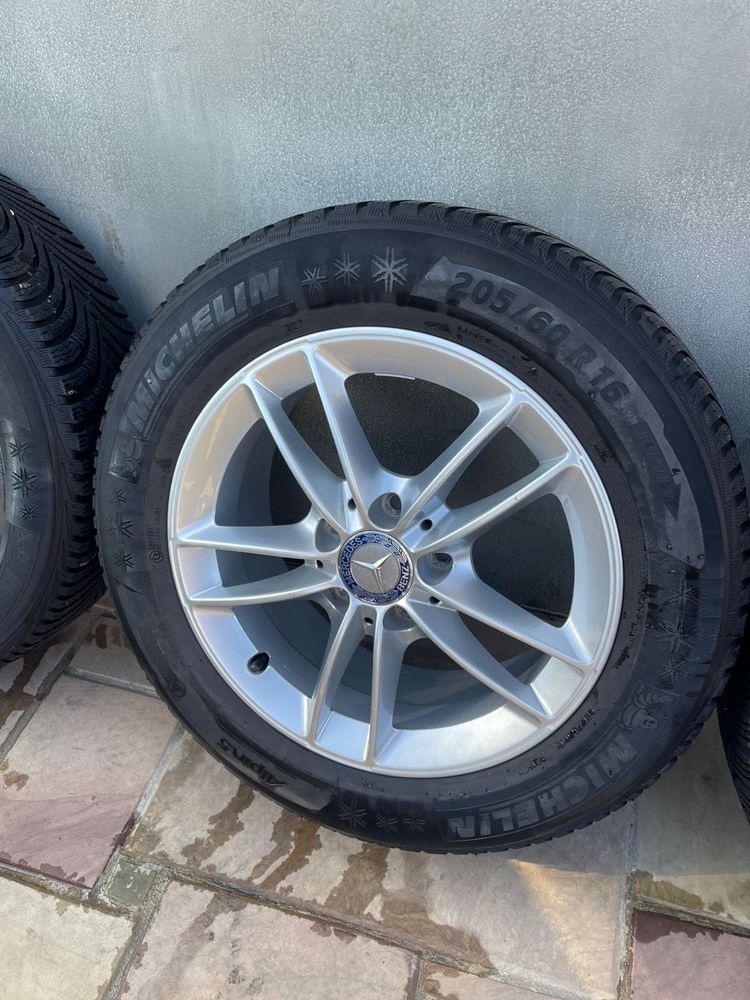 Диски з шинами Mersedes 205/60 r16