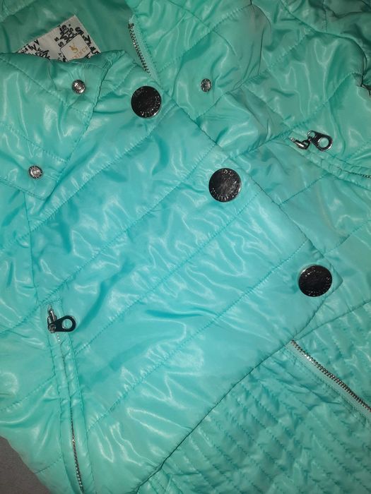 Куртка на дівчинку s