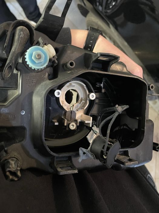 Фари Volkswagen Toureg NF 2011-2015