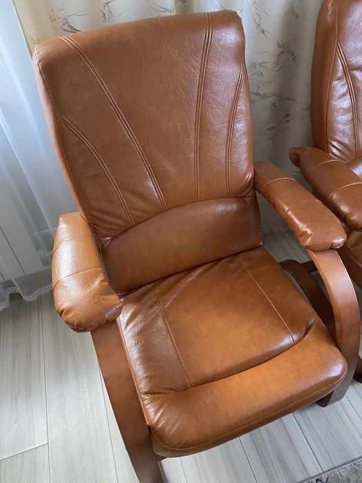 2 fotele skórzane z ławą