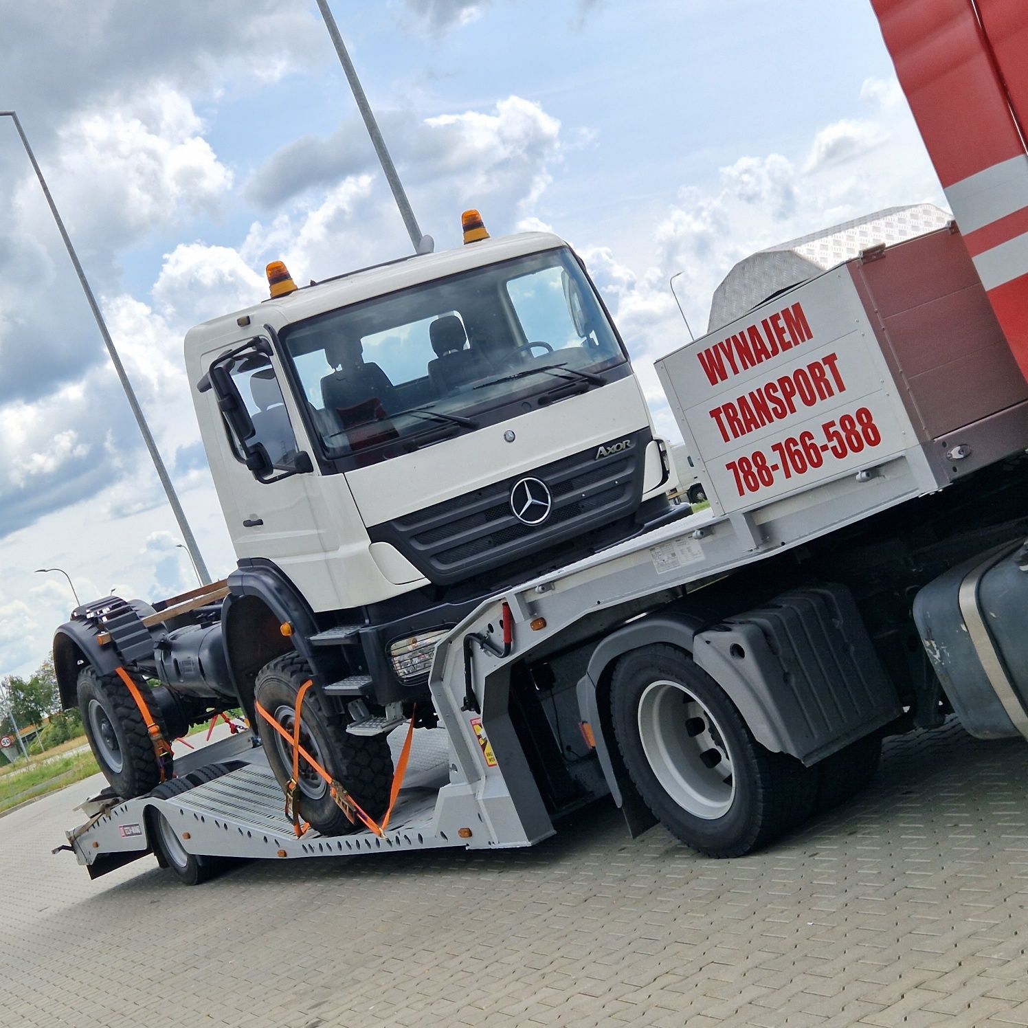 Naczepa niskopodwoziowa do transportu ciągników TIR wynajem