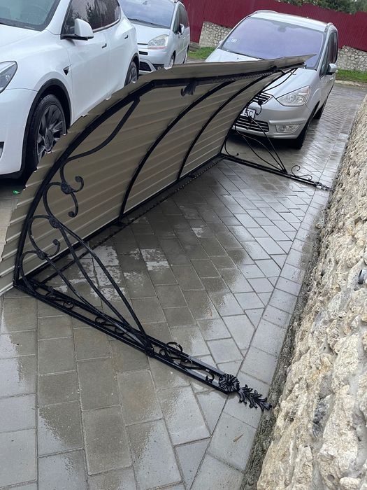 Продам дашок (козирок навіс) над дверима