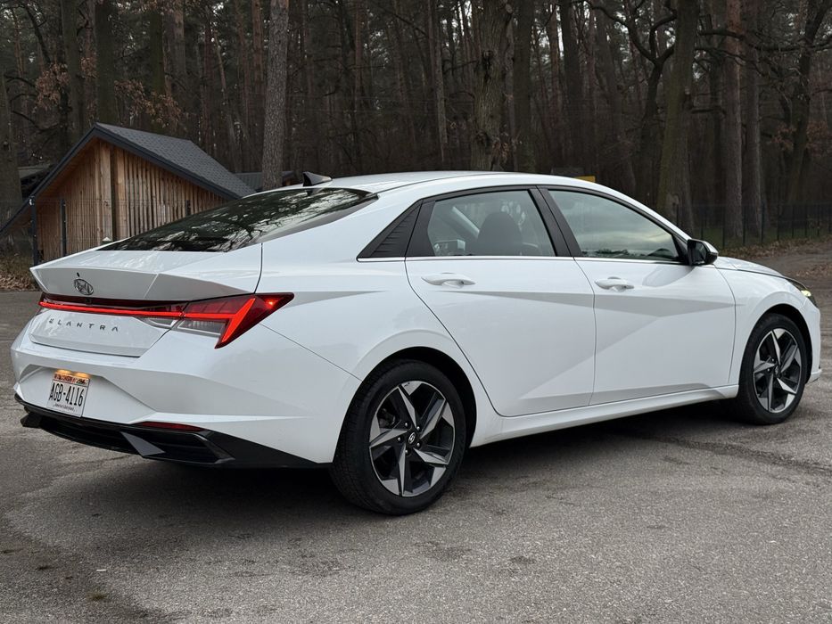 Hyundai Elantra 2021