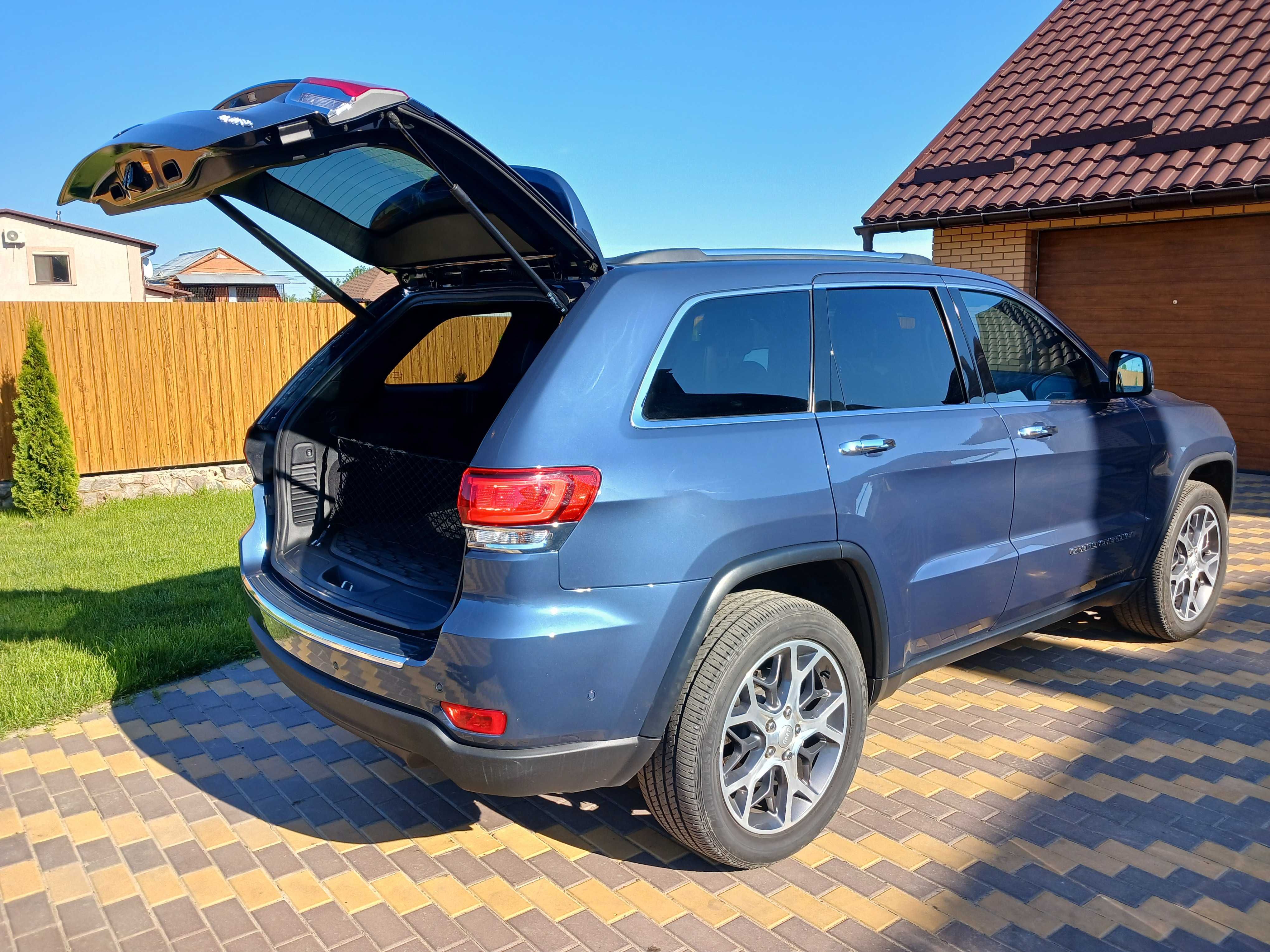 Продам JEEP Grand Cherokee 2019