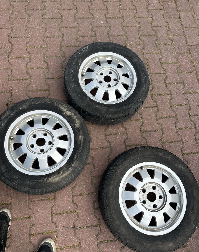 Opony z felgami aluminiowymi- bardzo dobry stan!