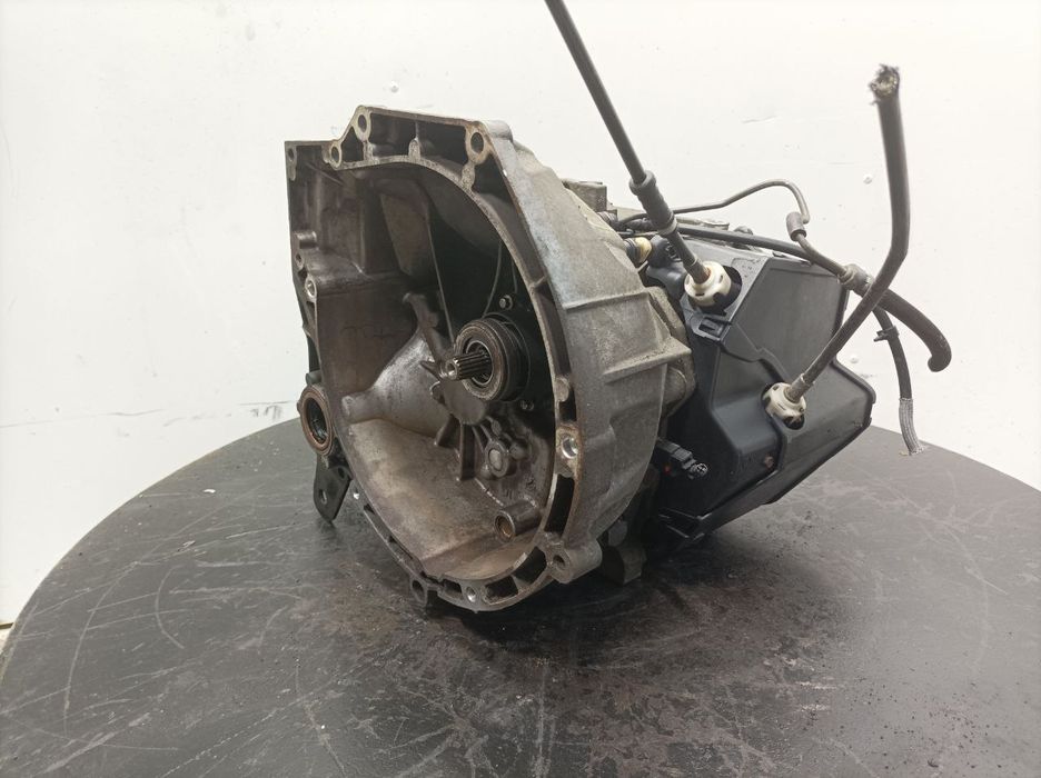 КПП Ford Fiesta VI 1.0 ecoboost 5ст. 2015 1832043 CA6R7002PBD