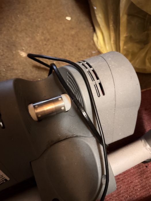 Tacx Smart Trenażer rowerowy z Bluetooth + podstawka pod koło