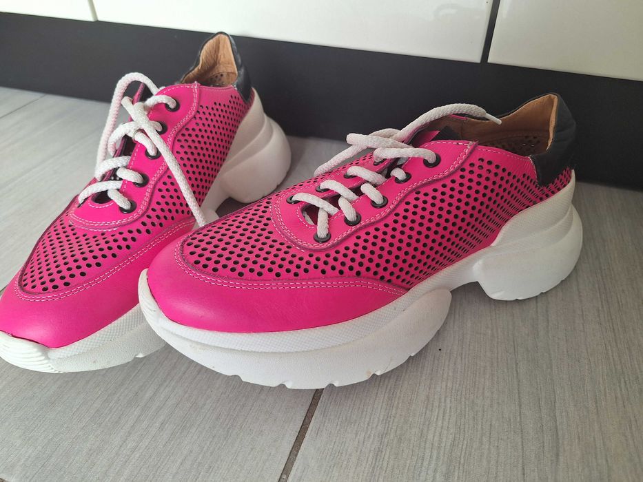 Кросівки шкіряні