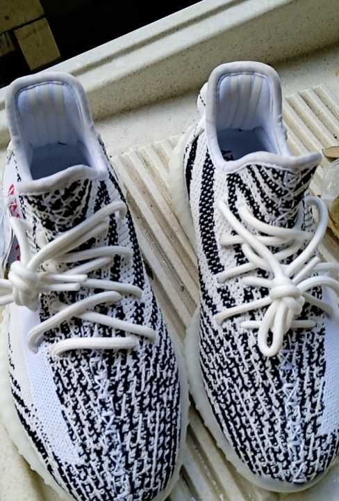 adidas Yeezy Boost 350 V2 Zebra EU43