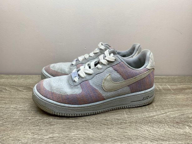 Buty damskie sportowe Nike Air Force 1 Flyknit