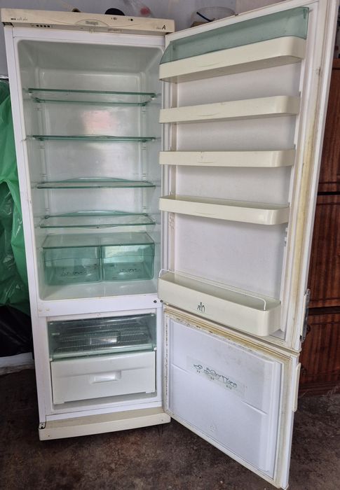 Холодильник б/у 3800грн