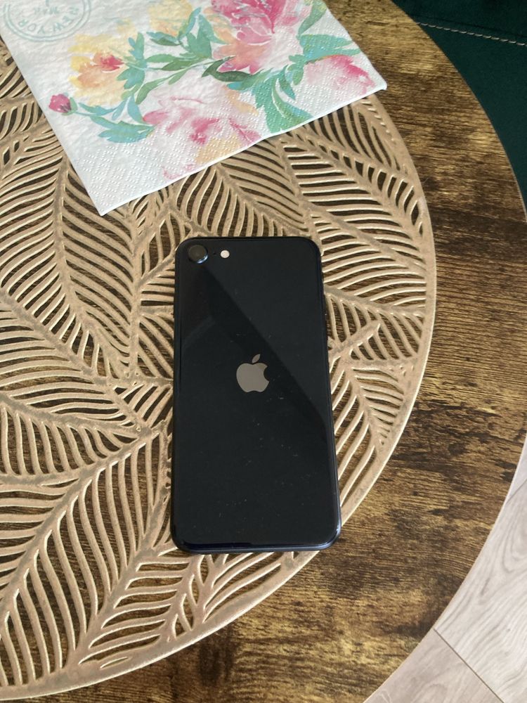 iPhone SE 2022 64GB Czarny – stan idealny