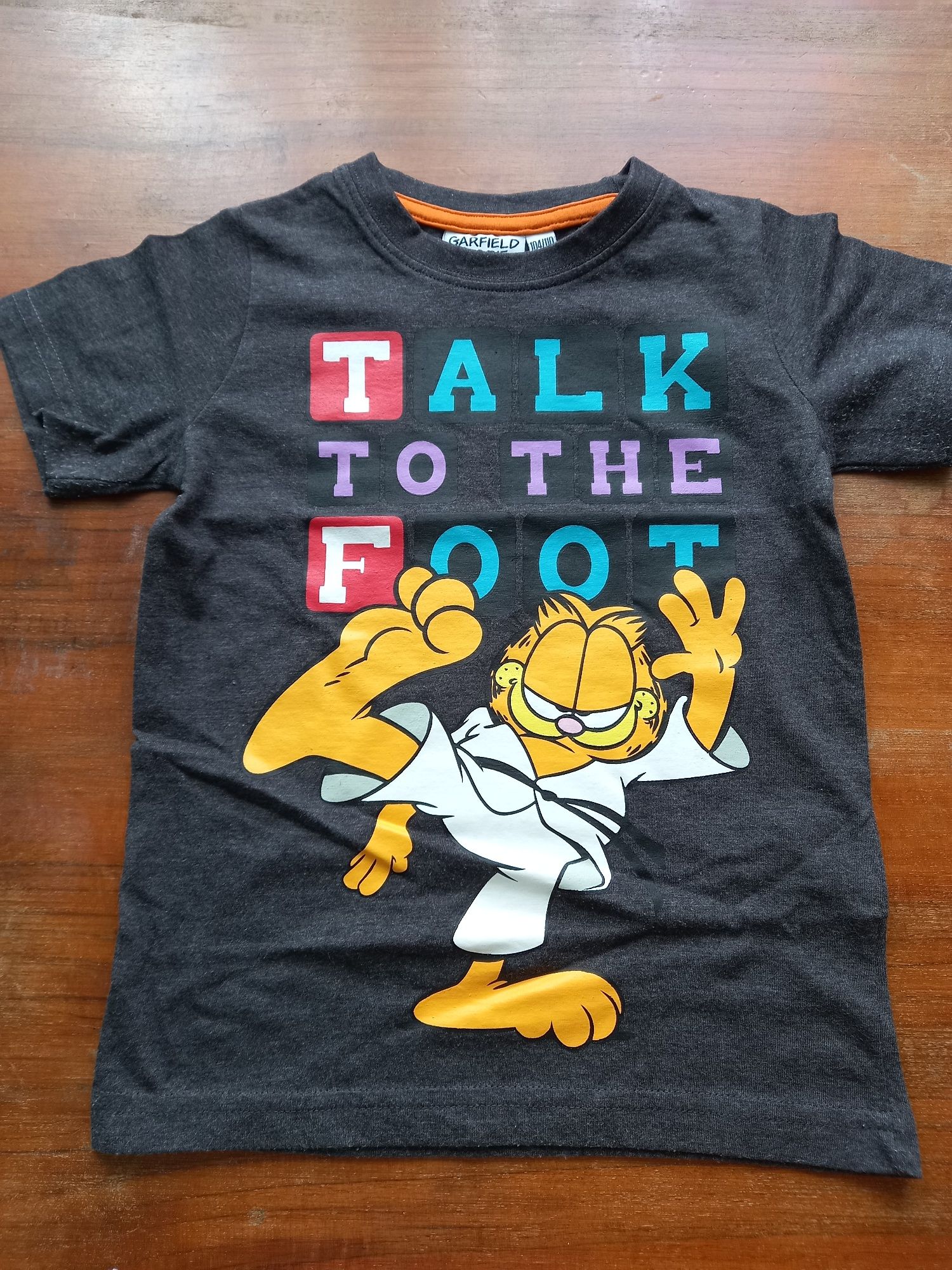 Bluzki chłopięce z krótkim rękawem, Garfield i Autka,r. 104-110 Zestaw