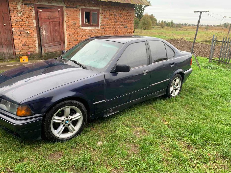 Авто в легкових автомобілів