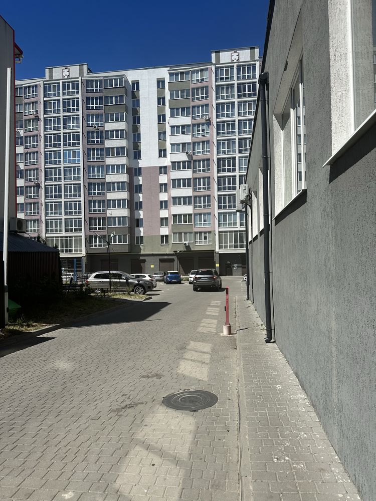 Продається простора 3-кімнатна квартира, Південно-Захід, ЖК Львівський