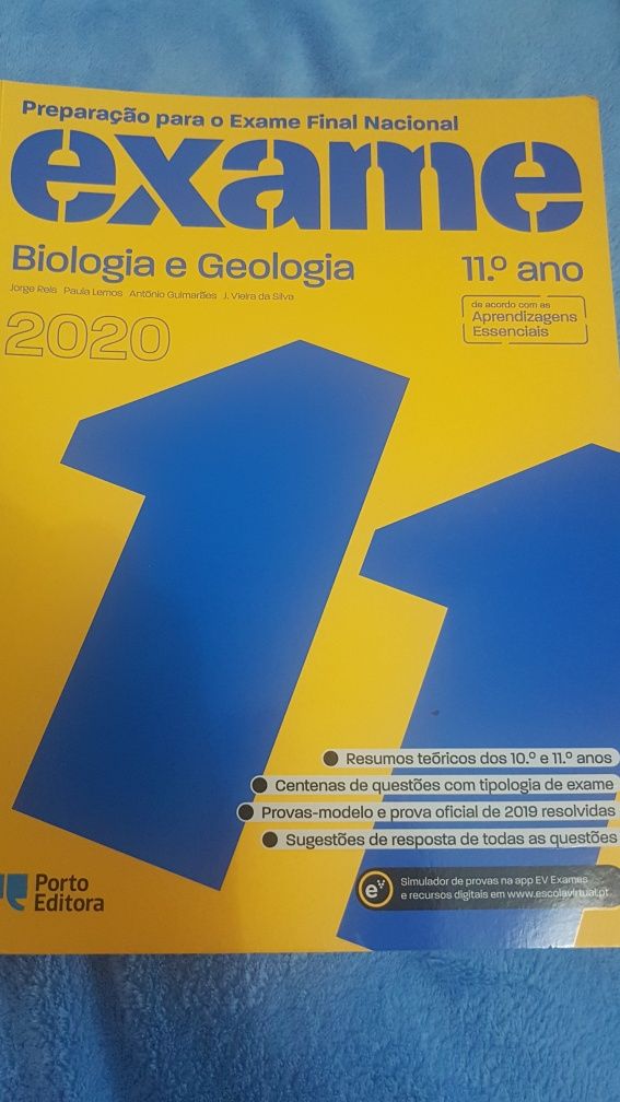 Livro preparação  exame 11 ano biologia, geologia