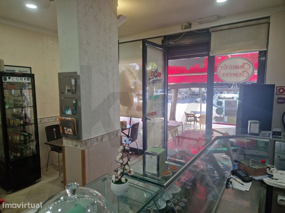 Venda de Espaço Comercial com Esplanada em Alhos Vedros – Restaurante