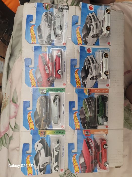 Продаю модельки колекционные