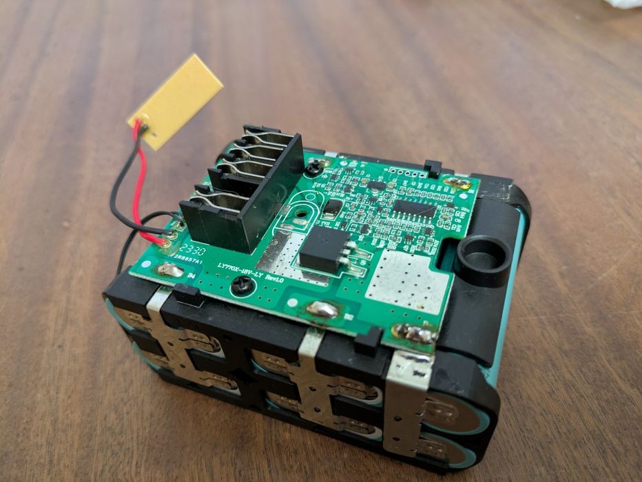 Акумуляторна батарея Дніпро-М 4Аг ВР-240