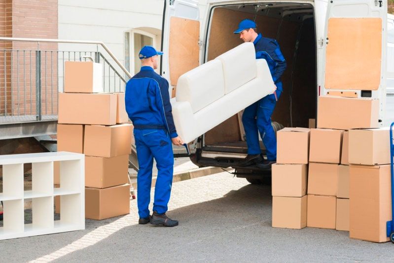TRANSPORTES MUDANÇAS ENTREGAS Rápidas nacionais e internacionais