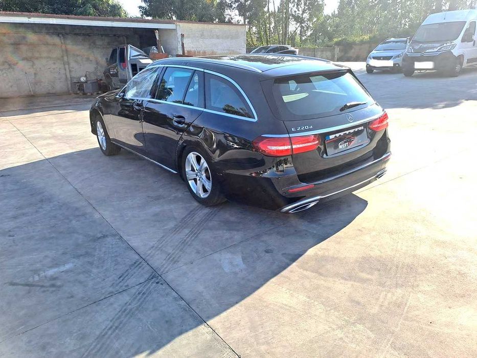 Mercedes E 220d, 2017 nacional 136000km