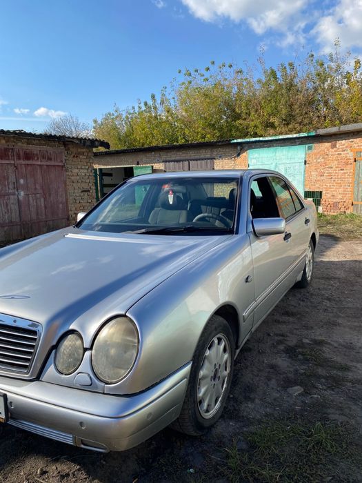 Мерседес е 300 d, мотор 3.0 дизель,коробка автомат