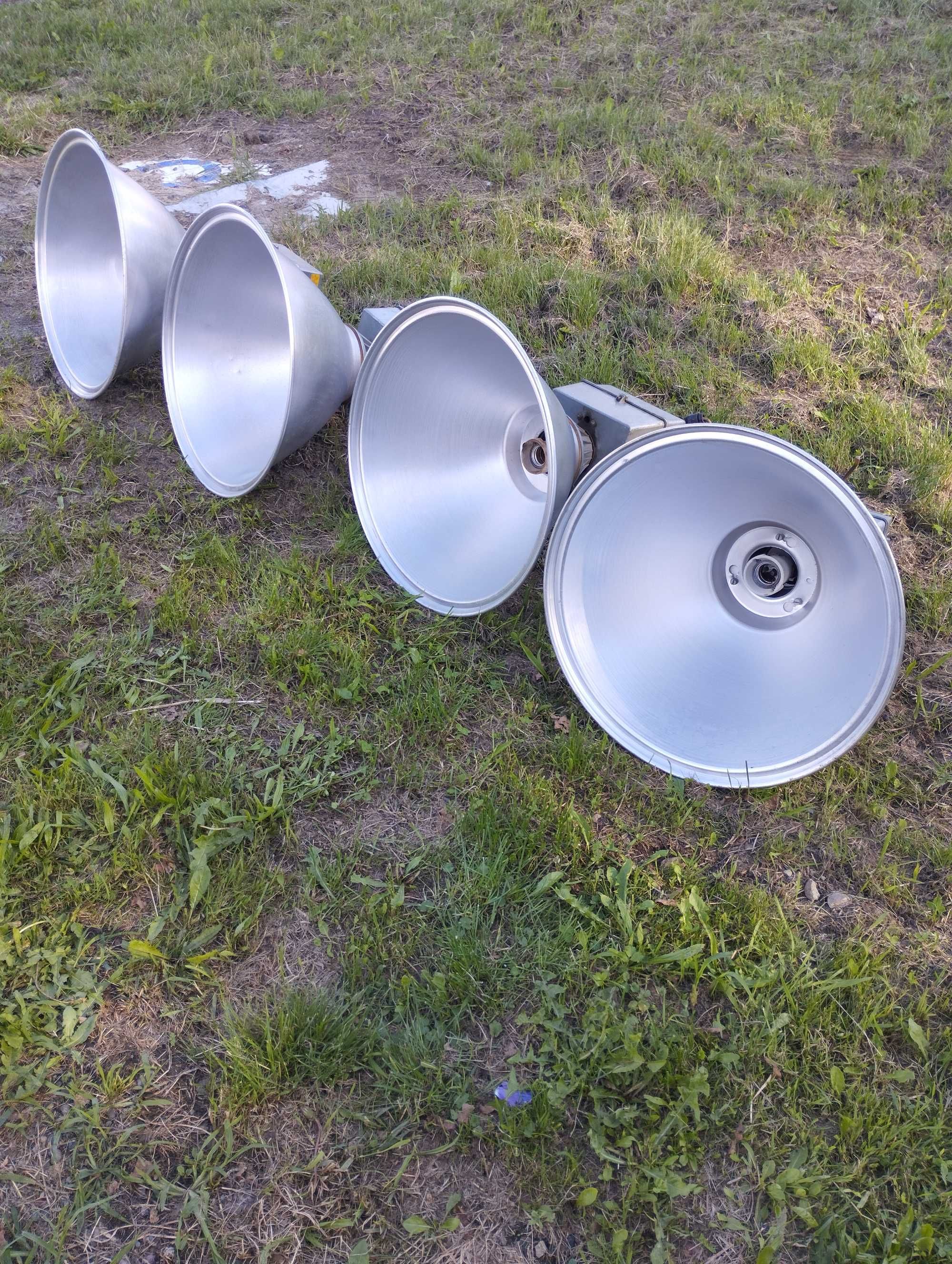 Lampy industrialne