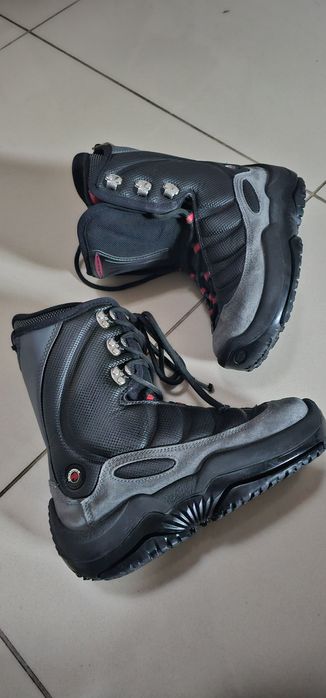 Buty snowboard dziecięce