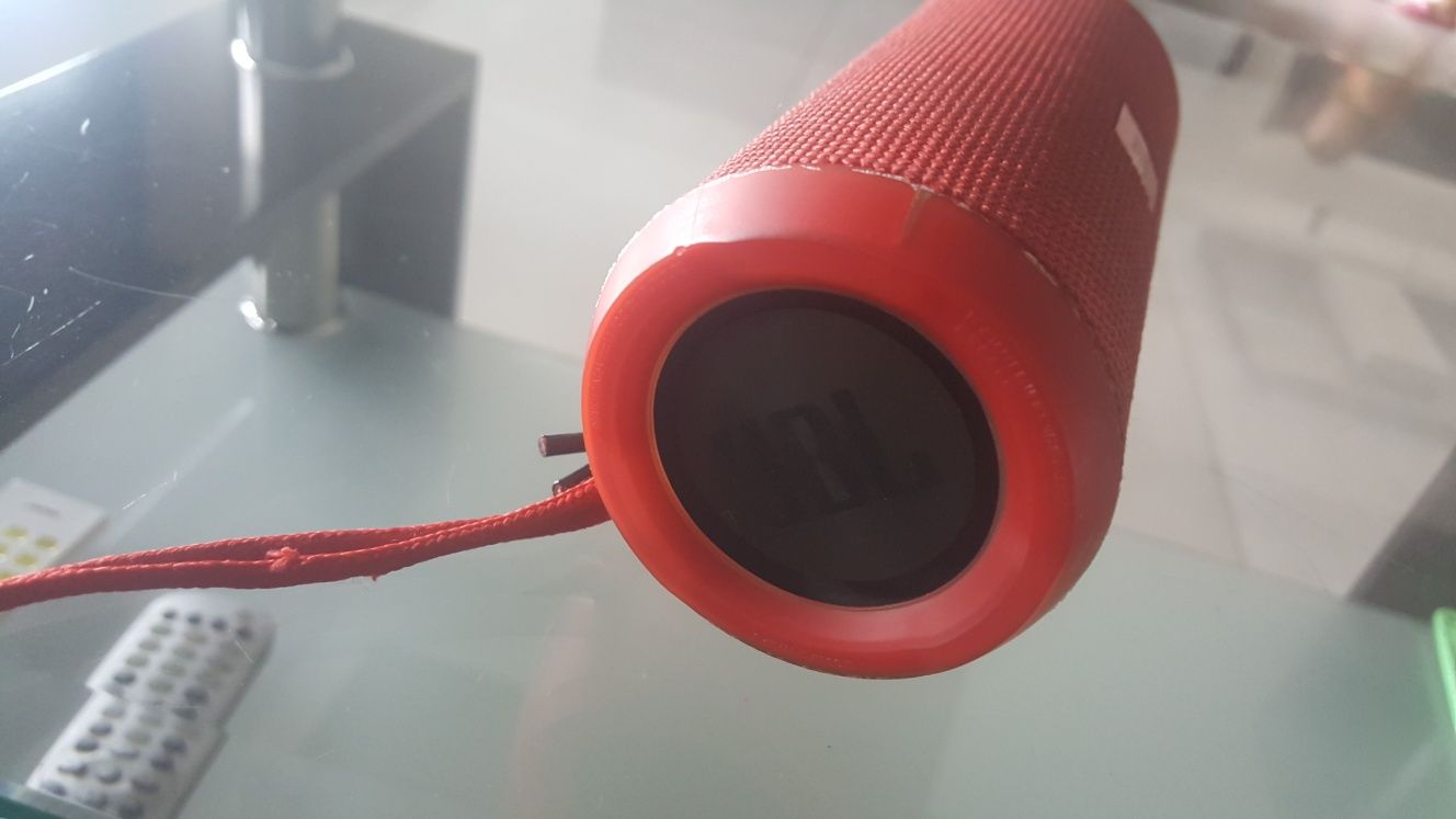 Głośnik JBL flip 3 uszkodzony