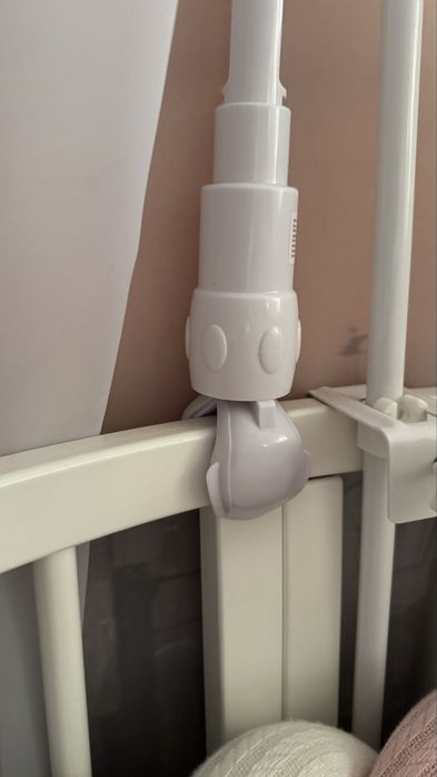 Дитячій мобіль на ліжко