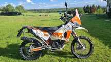 KTM LC 690R z full Rallye Kit - przyjaciel w dalekich podróżach