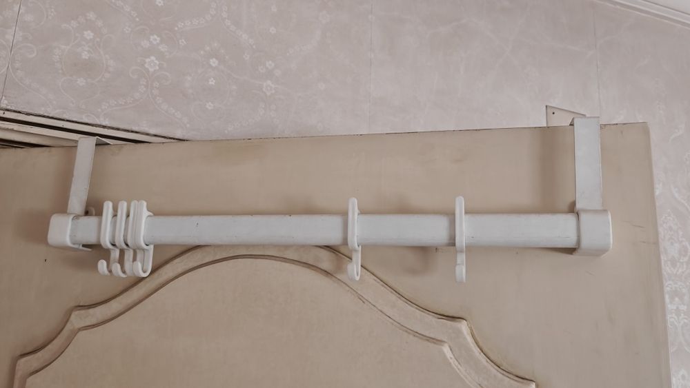 Cabide de porta metálico com ganchos - 3 unidades