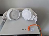 бездротові навушники JBL Tune 510BT. Класний звук.