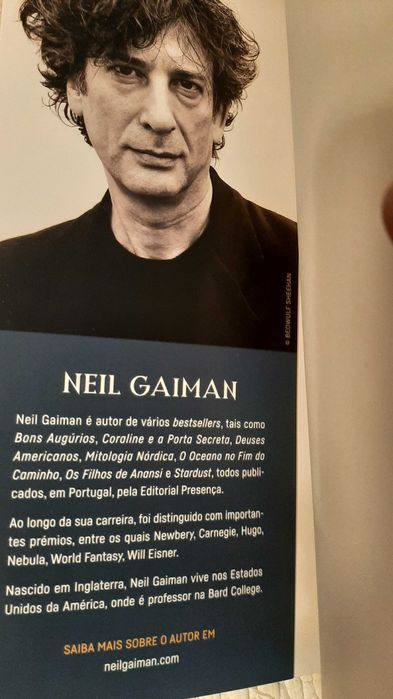 Livro de ficção, novo ao melhor preço!