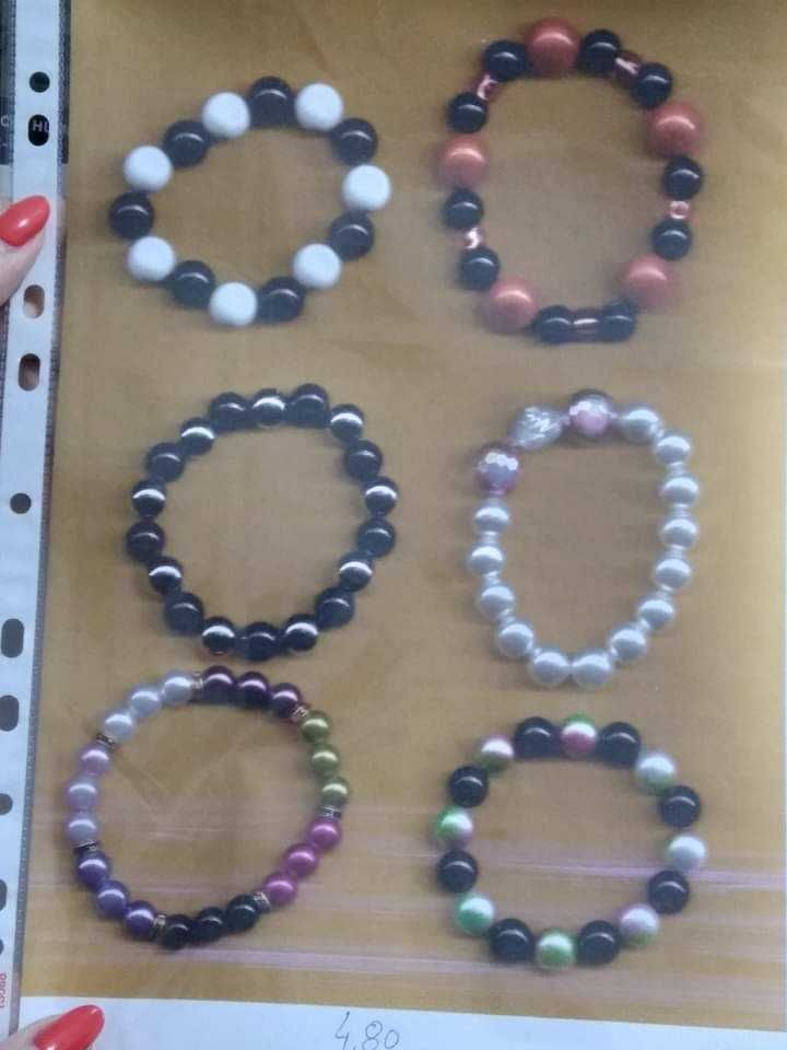 bijutarias pulseiras e colares