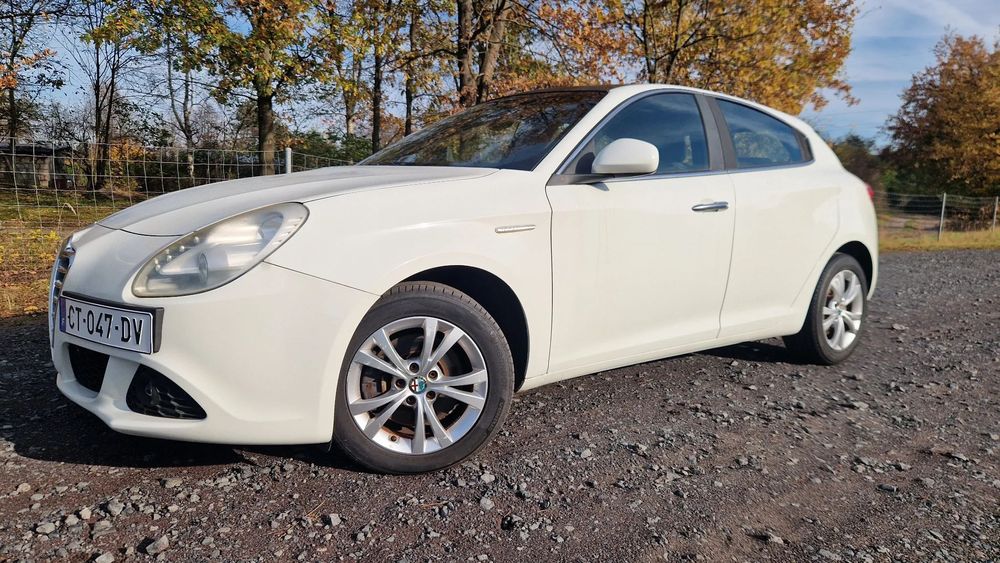 Alfa Romeo Giulietta 1.4 turbo 179 ps panoramadach nawigacja