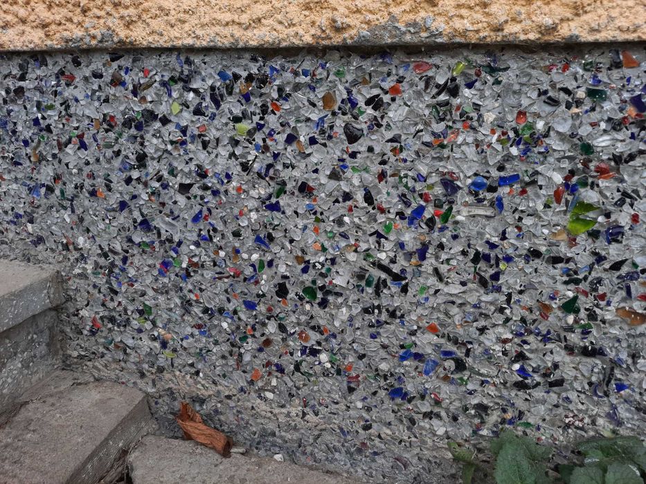 Tłuczeń szklany wielokolorowy i lastryko