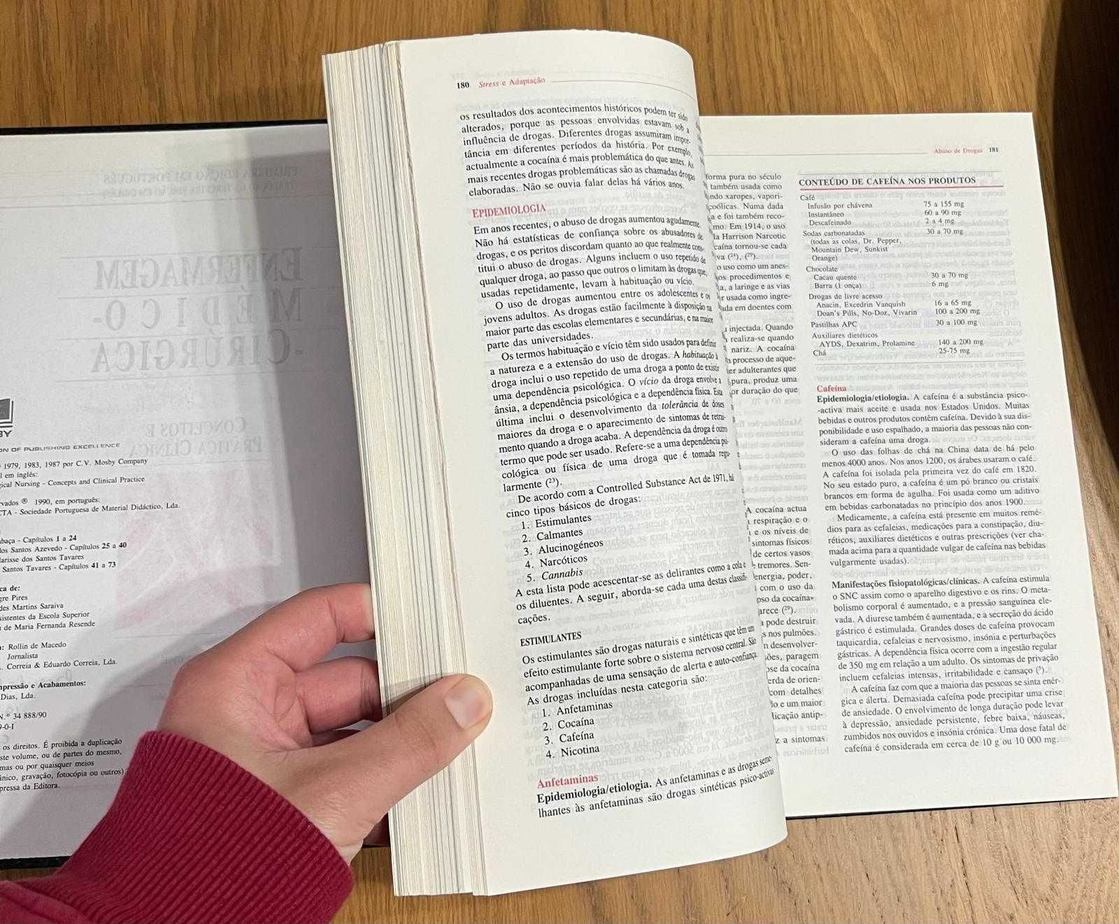 Livros Enfermagem Médico Cirúrgica - Volume 1 e Volume 3