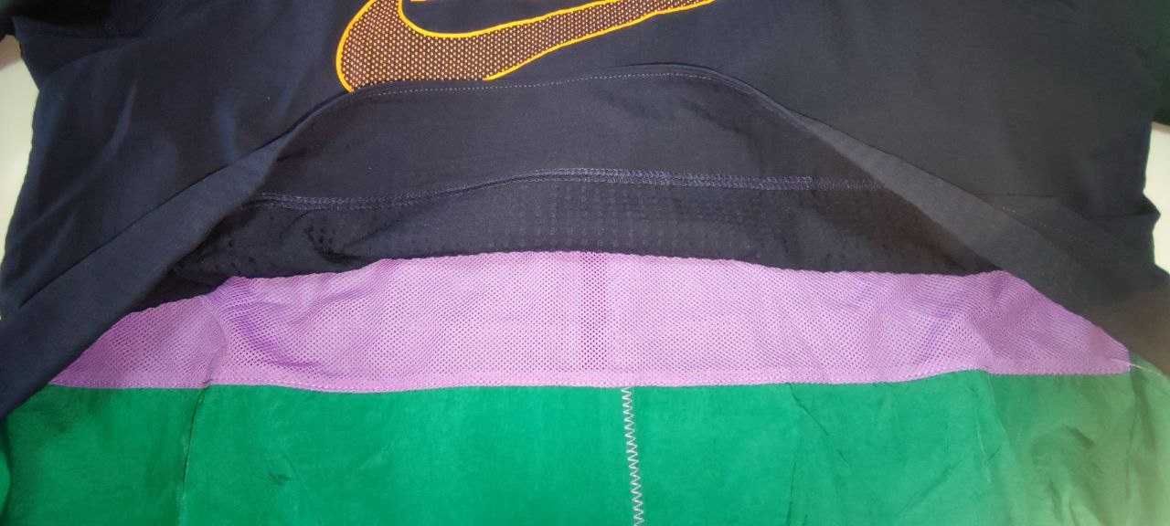 Куртка-вітровка Nike. Оригінал