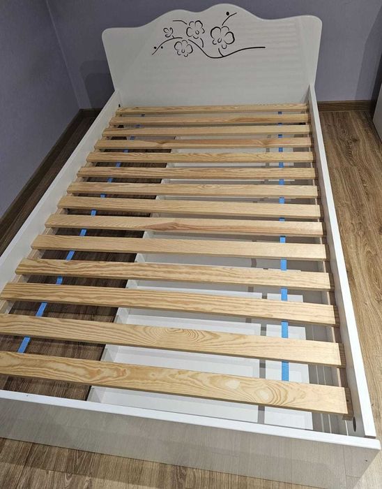 Zestaw mebli dziecięcych dla dziewczynki