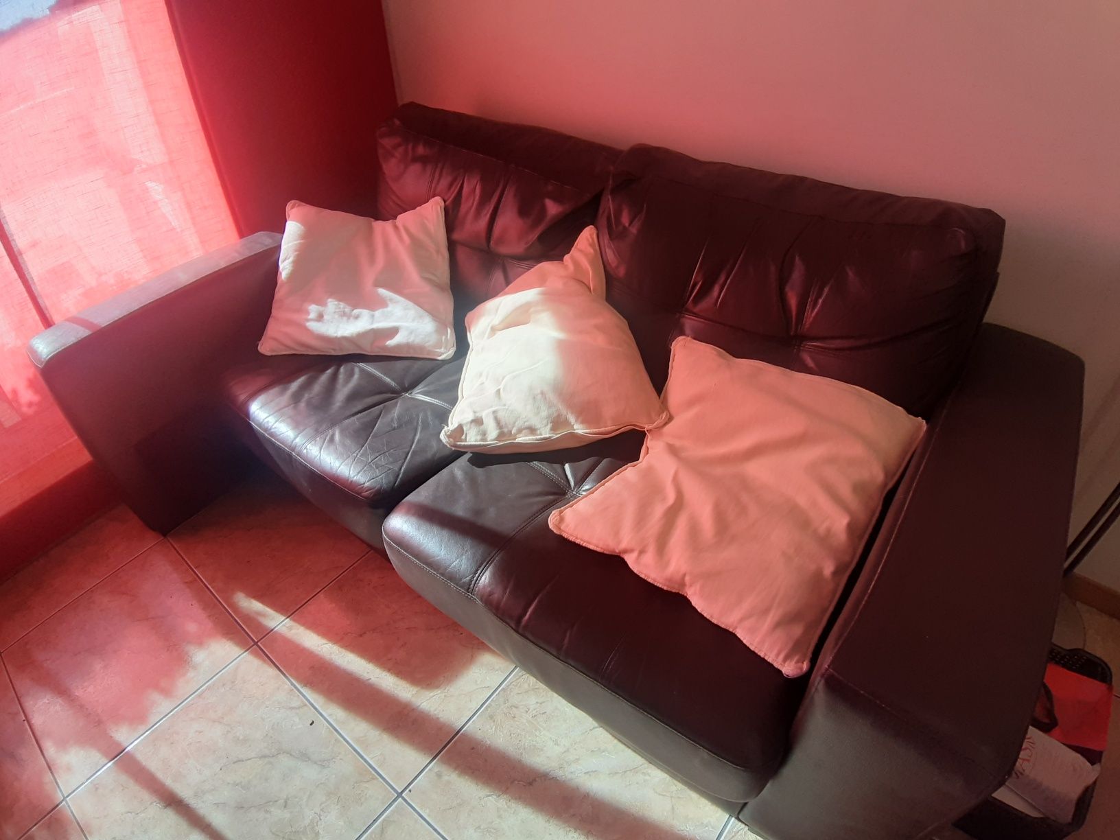 Sofá - sofá cama em pele sintética - colchão