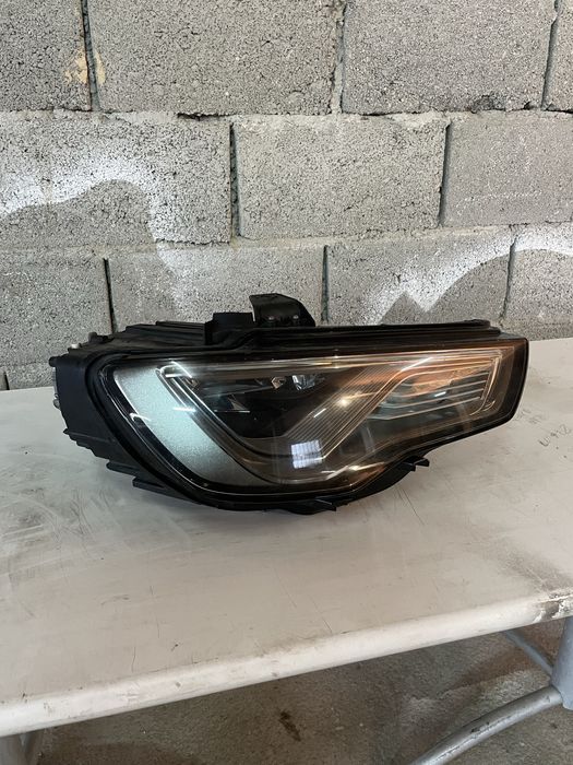 Otica Farol Audi A3 8V