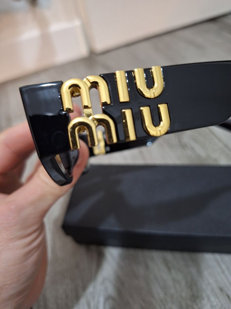 Miu miu okulary przeciwsłoneczne