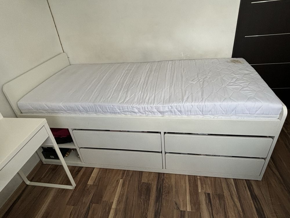 Łóżko ikea z materacem