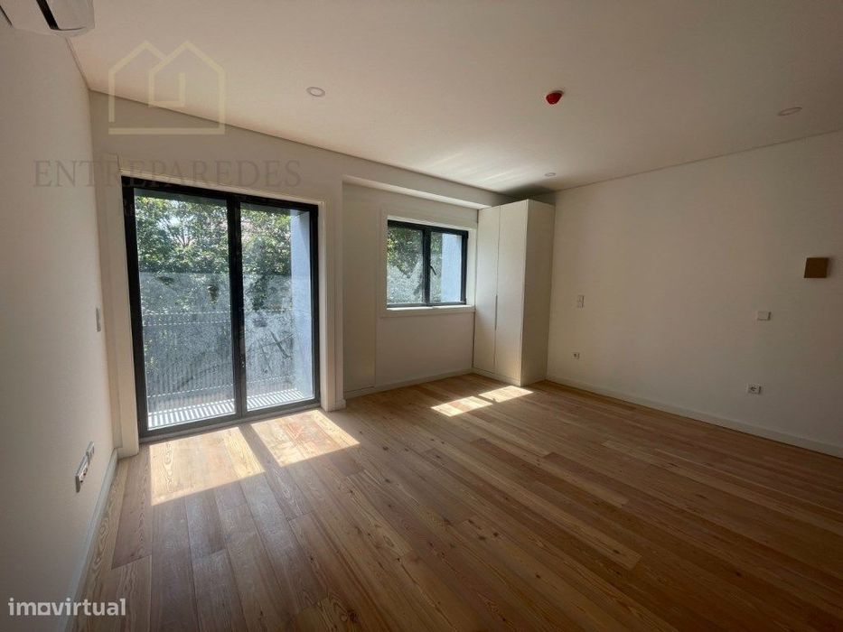 Apartamento T0 novo, com arrumos, para comprar no Bairro do Bonfim ...