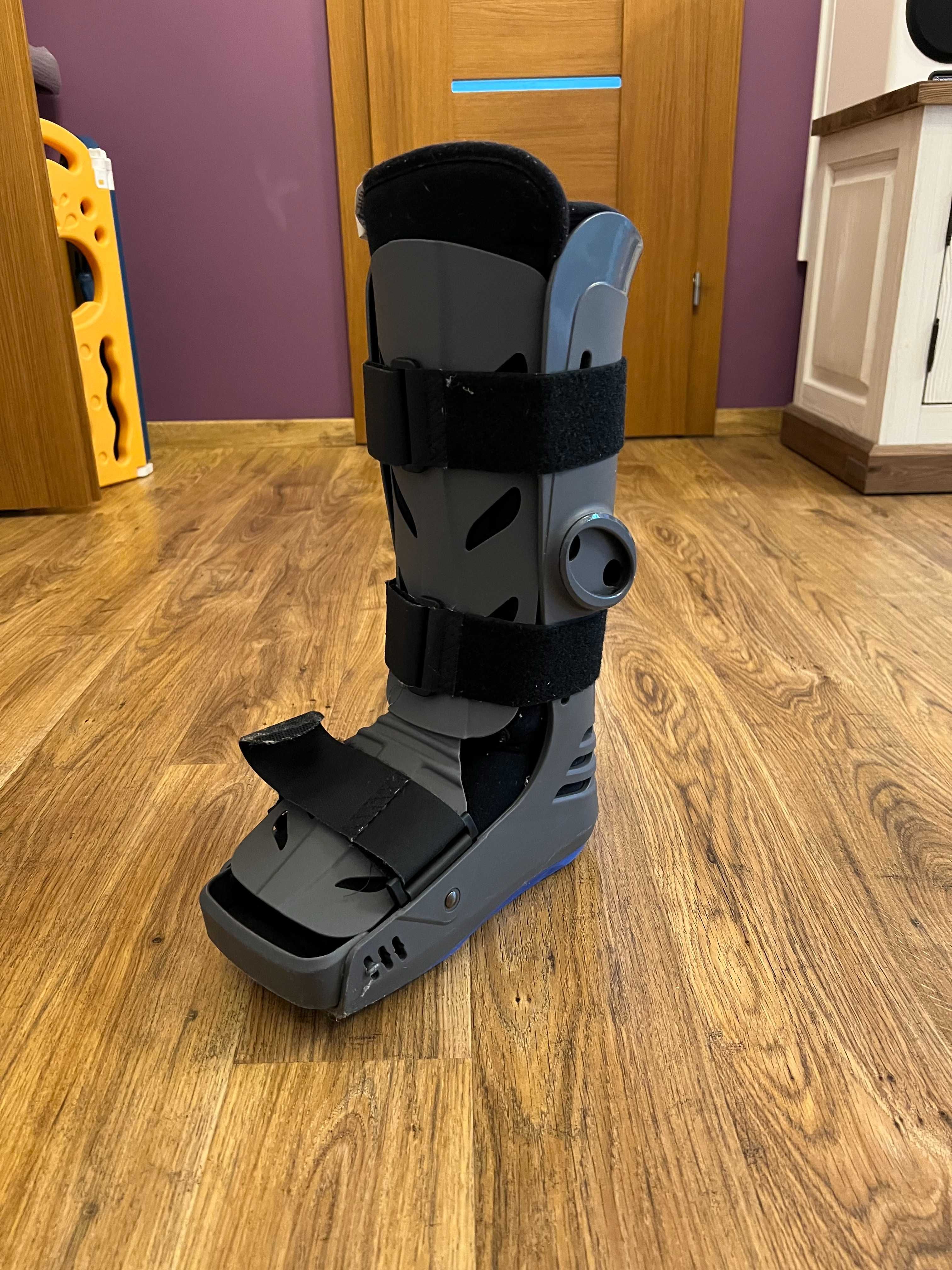 Orteza typu but "Walker boot" XLR8 THUASNE rozmiar M , bez pneumatyki