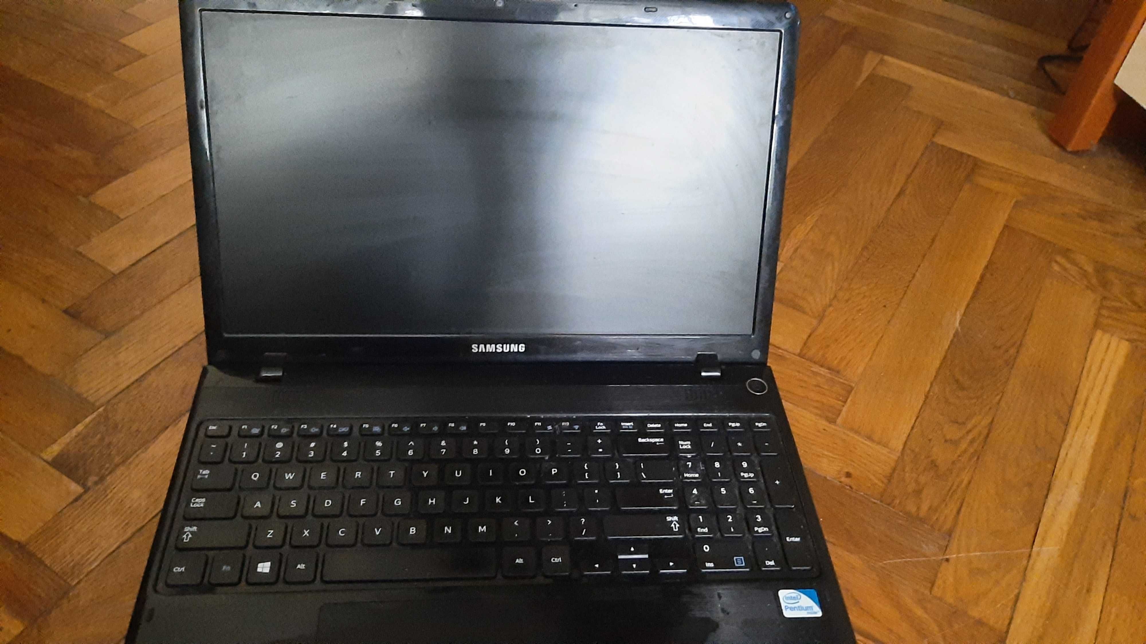 Laptop Samsung NP-350E5C