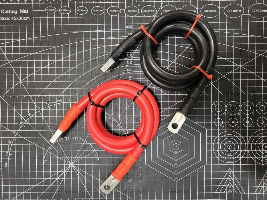 Комплект кабелей гибридного инвертора 50 см 150 Ампер