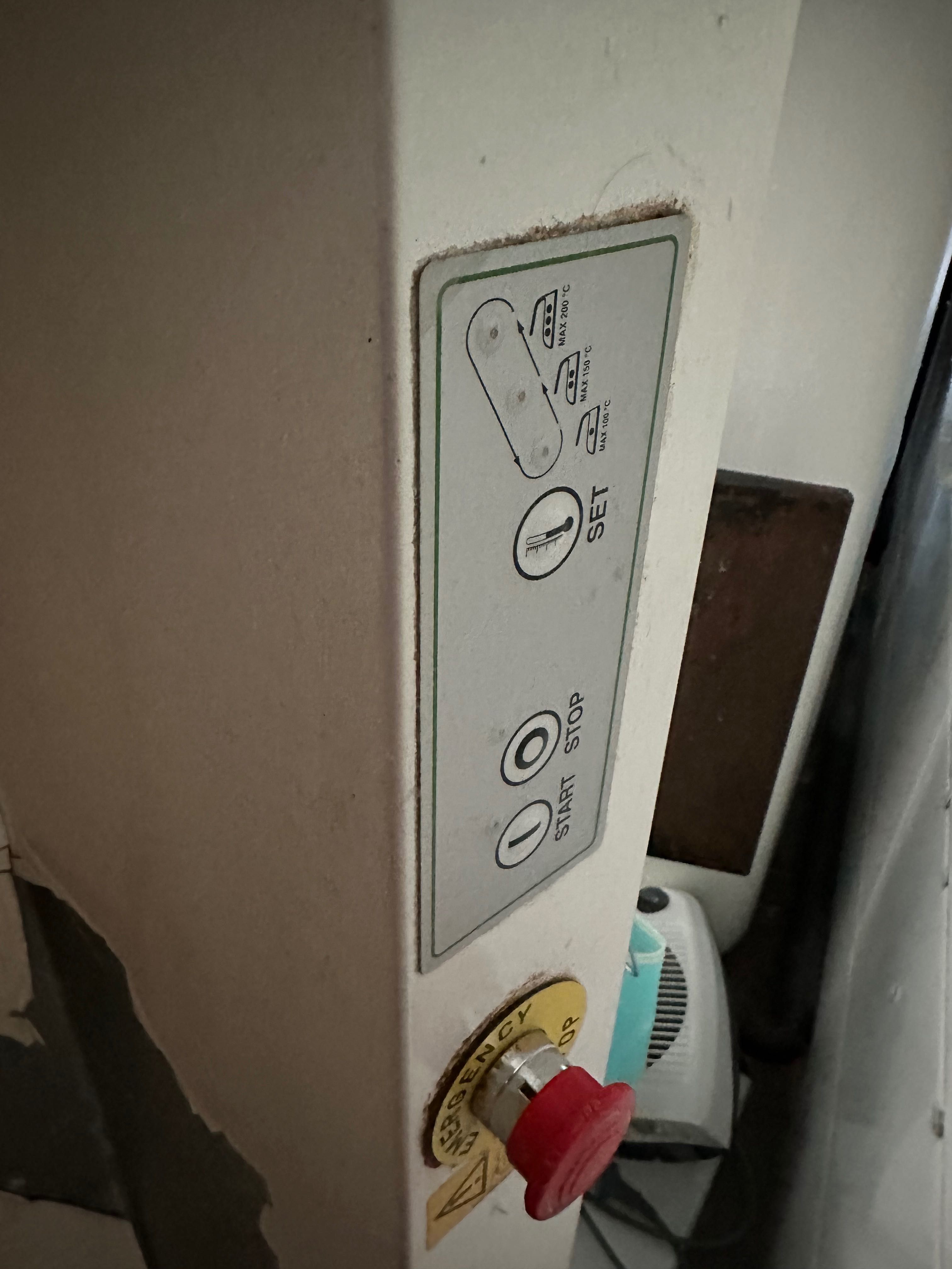 Vendo calandra industrial em bom estado vendo para destralhar
