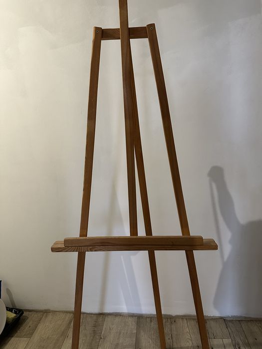 Мольберт тринога